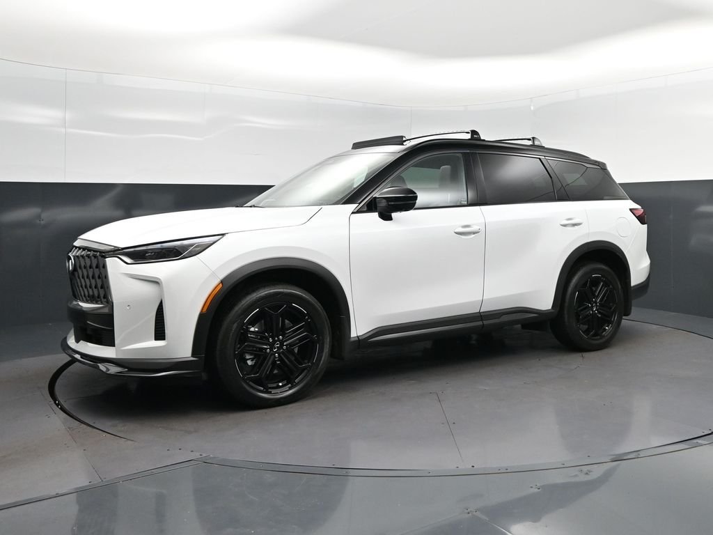 New 2027 2T RAD WHT INFINITI Sport AWD image 3