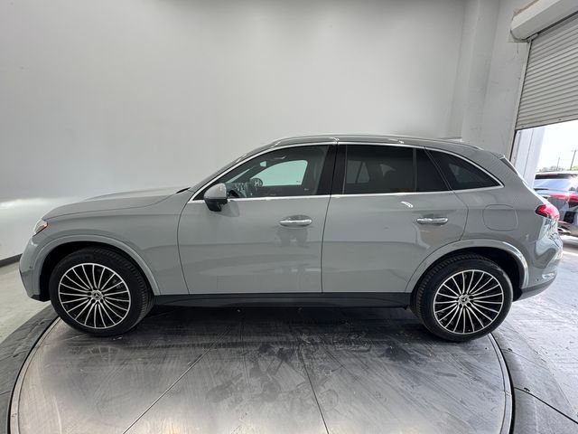 Certified Used 2026 MANUFAKTUR Alpine Gray Mercedes-Benz GLC 350e image 18