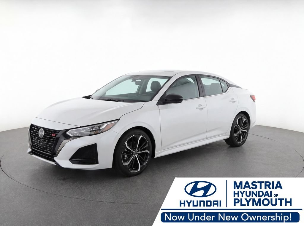 Used 2024 White Nissan 2.5 SR image 1