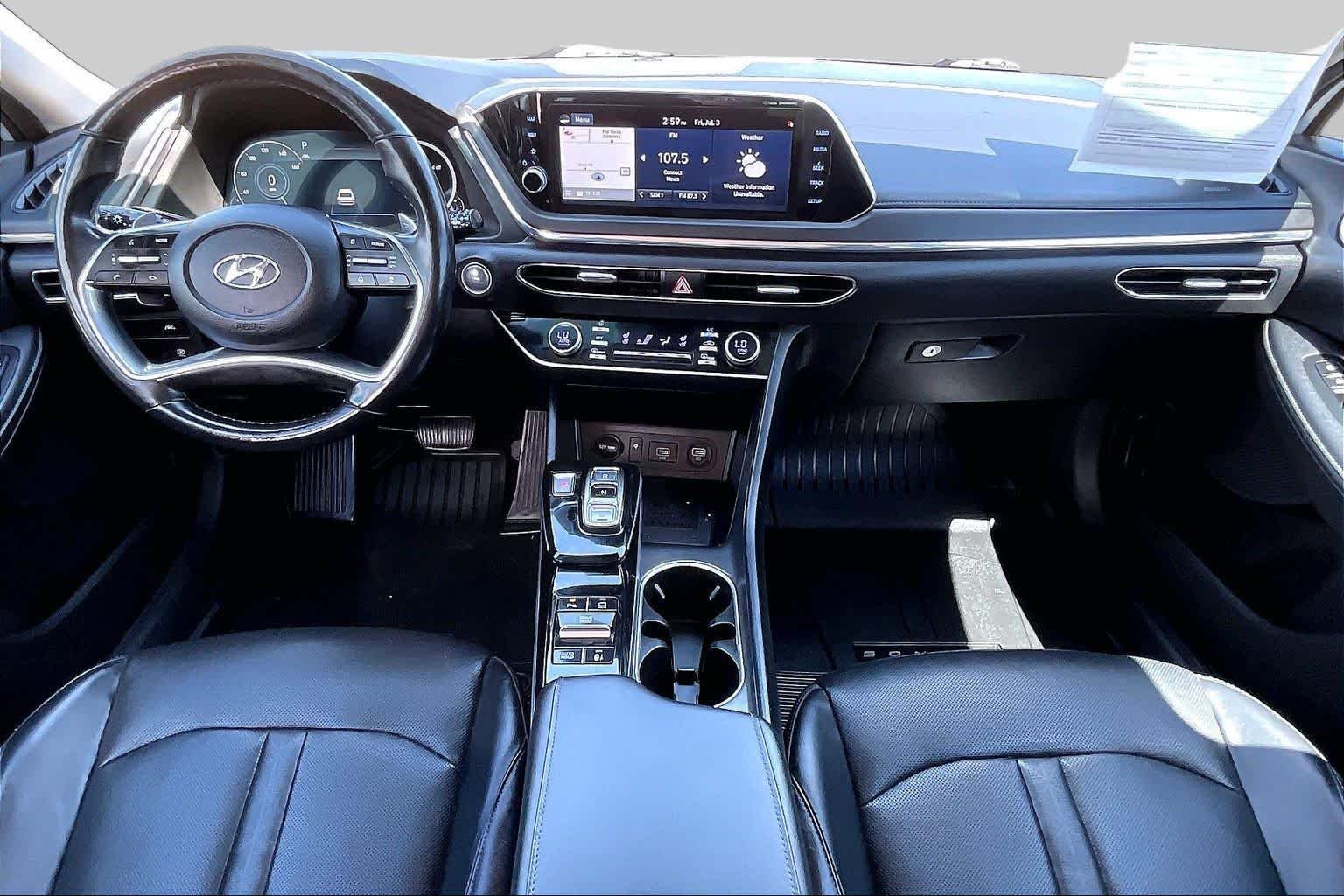 Used 2021 Quartz White Hyundai Limited image 16