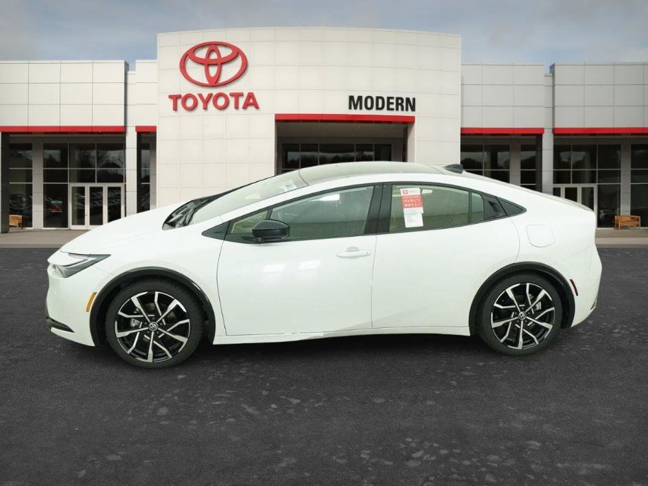 New 2026 Wind Chill Pearl Toyota XSE Premium image 7