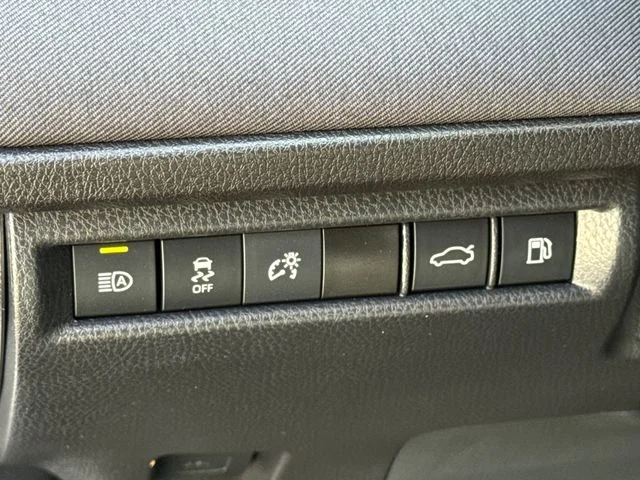 Used 2025 Silver Toyota LE image 21