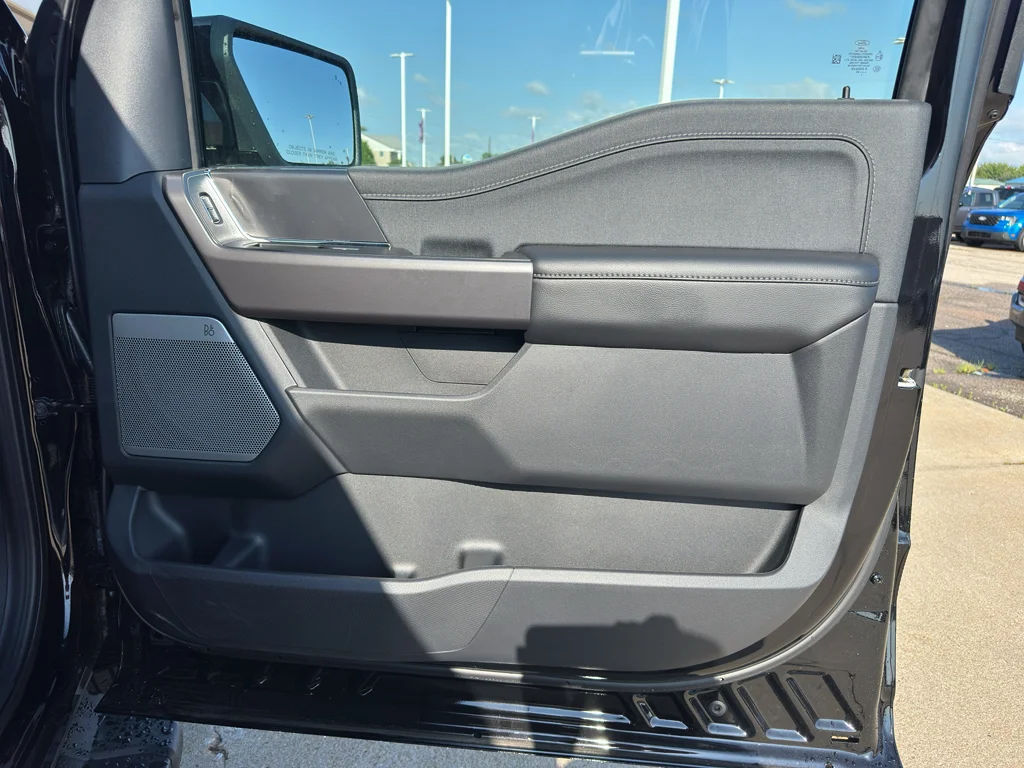 New 2026 Agate Black Metallic Ford Lariat® image 34