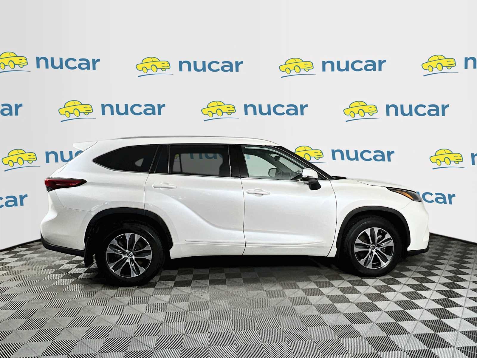 Used 2021 Blizzard Pearl Toyota XLE image 8