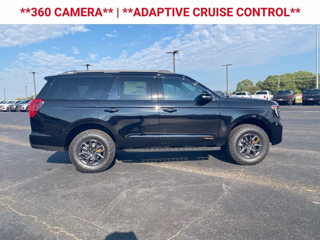 New 2027 Agate Black Metallic Ford Tremor® image 10