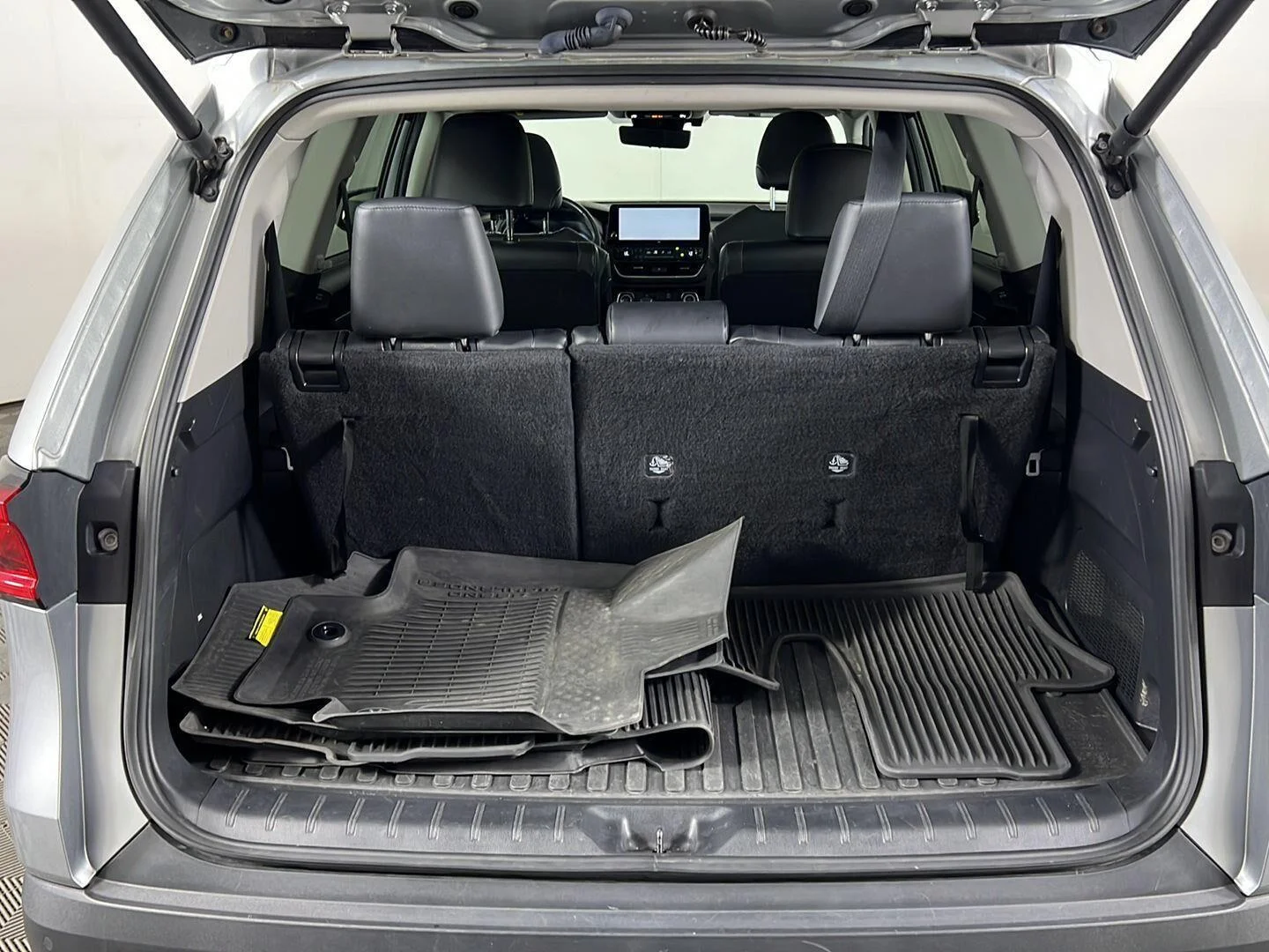 Used 2024 Celestial Silver Metallic Toyota Platinum image 23