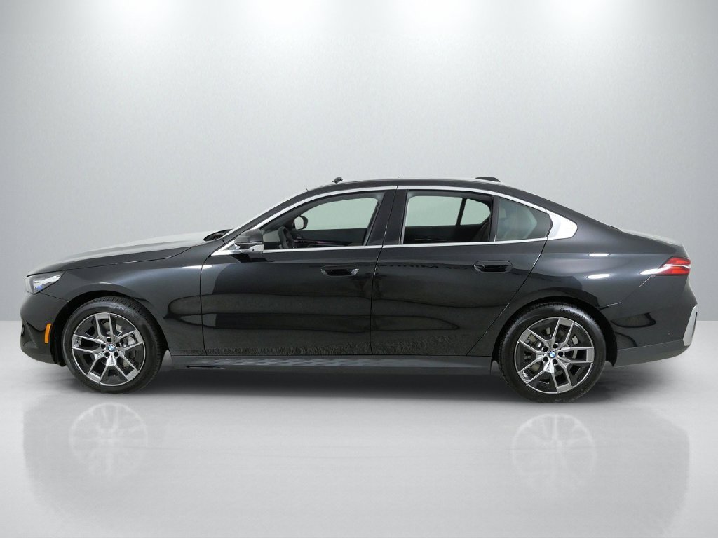 New 2027 Black Sapphire Metallic BMW 530i xDrive image 15