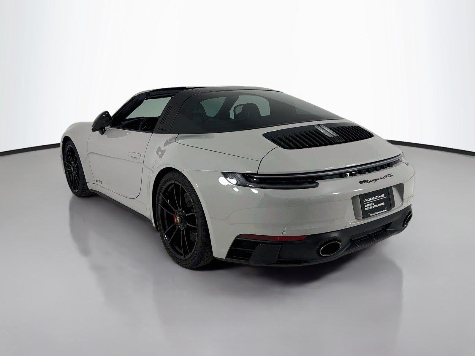 Used 2022 Chalk Porsche TARGA 4 GTS image 3