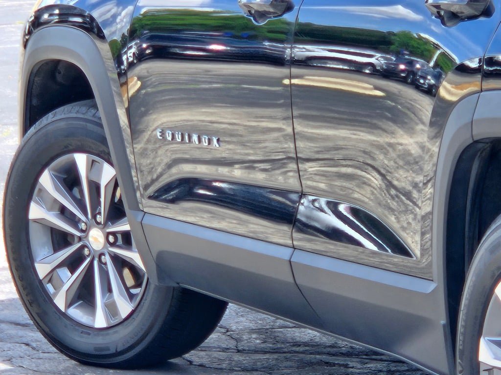 2025 Chevrolet Equinox LT - Photo 16