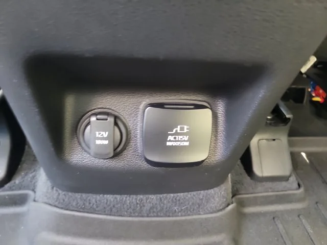 Certified Used 2023 White Kia SX-Prestige image 17