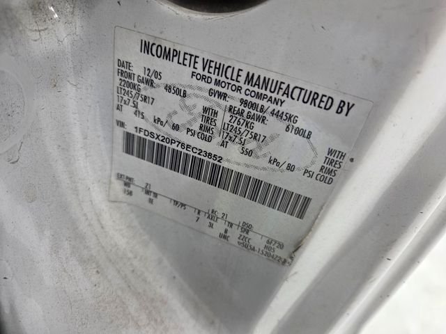 Used 2006 White Ford XL image 18