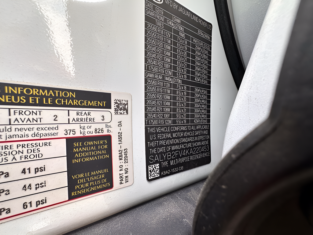 Used 2019  Land Rover S image 26
