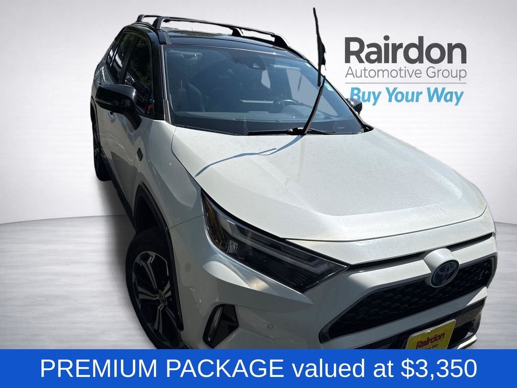 Used 2022 White Toyota XSE image 2