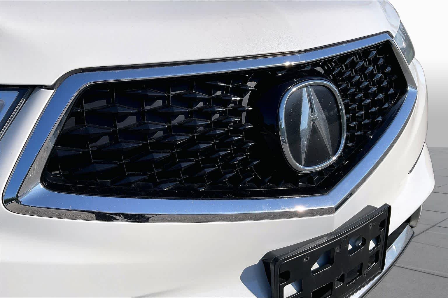 Used 2020 Platinum White Pearl Acura  image 31