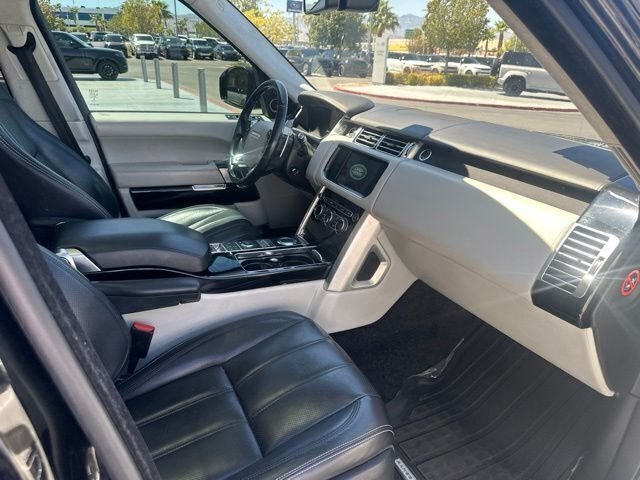 Used 2014 Black Land Rover 5.0L V8 Supercharged Autobiography image 9