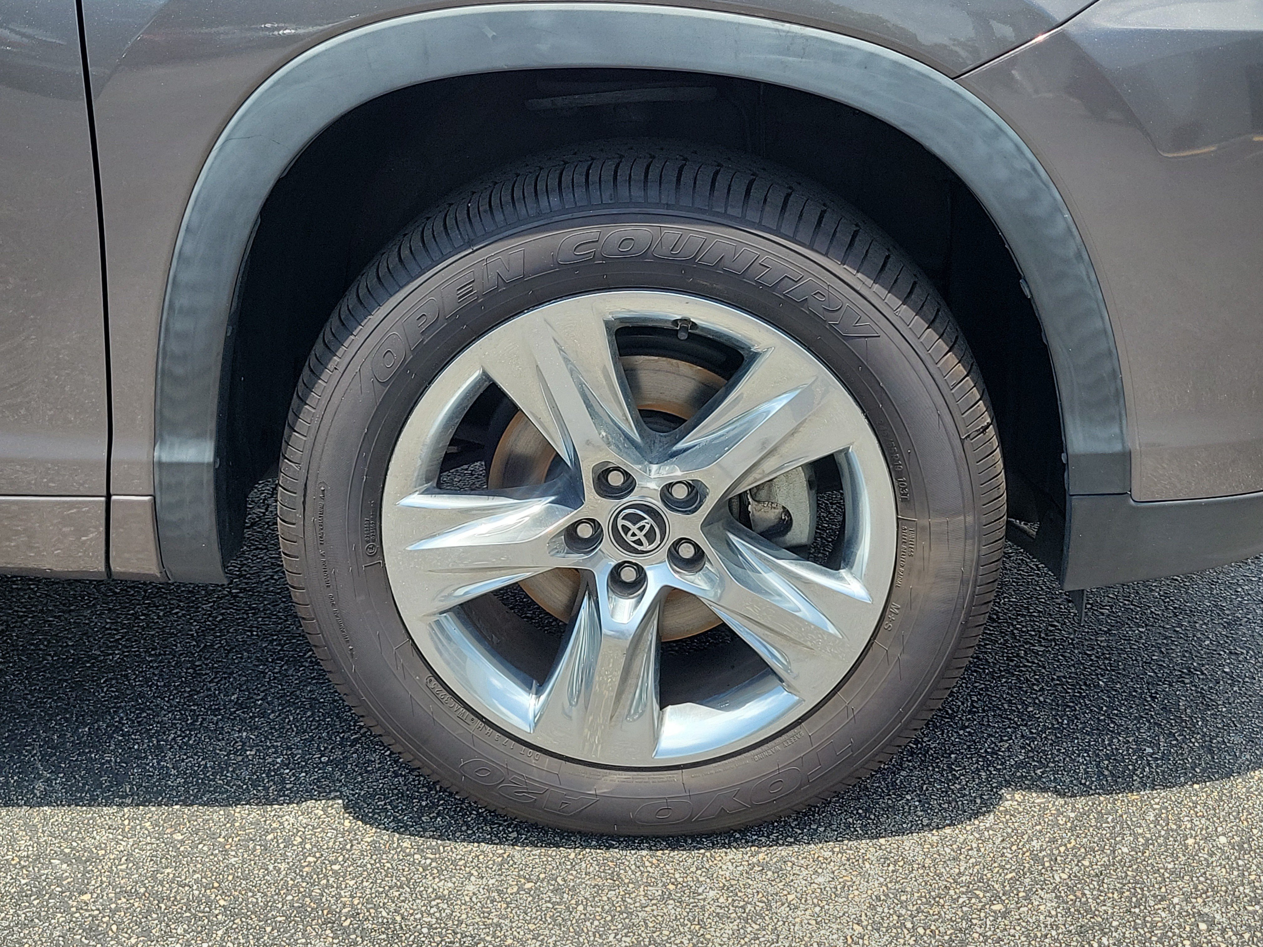 Used 2019 Predawn Gray Mica Toyota Limited image 7