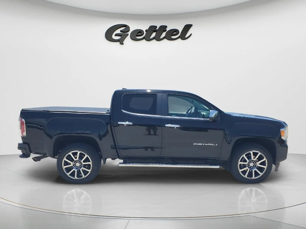 Used 2022 Onyx Black GMC Denali image 4