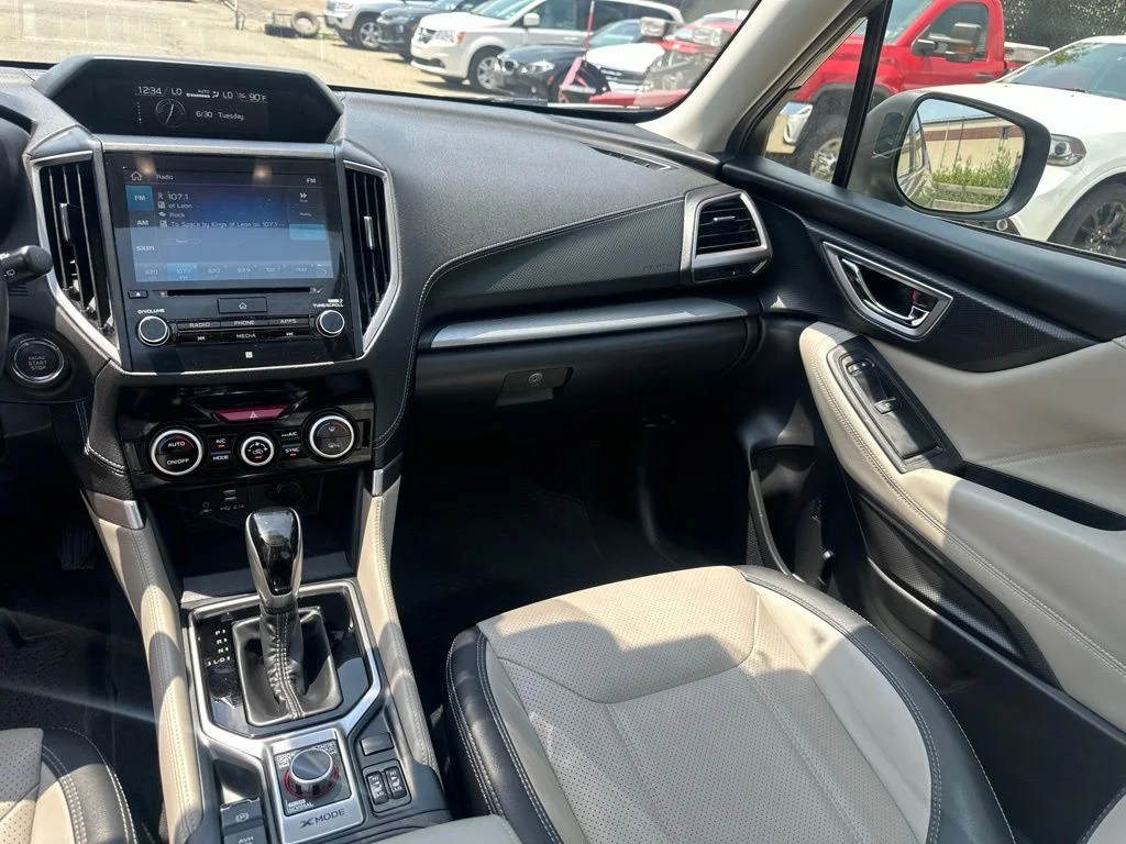 Used 2020 Green Subaru Limited image 27
