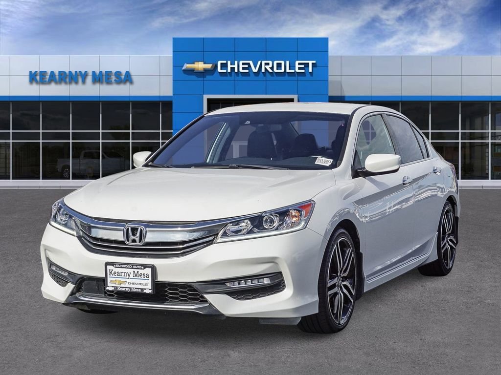 Used 2016 White Honda Sport image 3