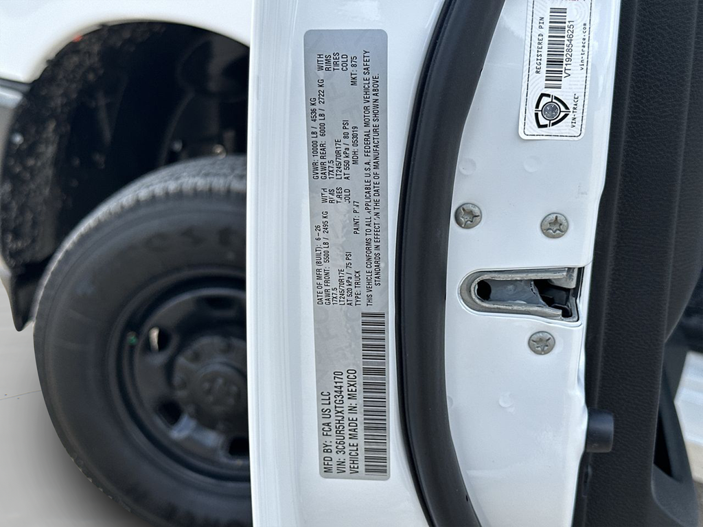 New 2026 Bright White Clearcoat RAM Tradesman image 42