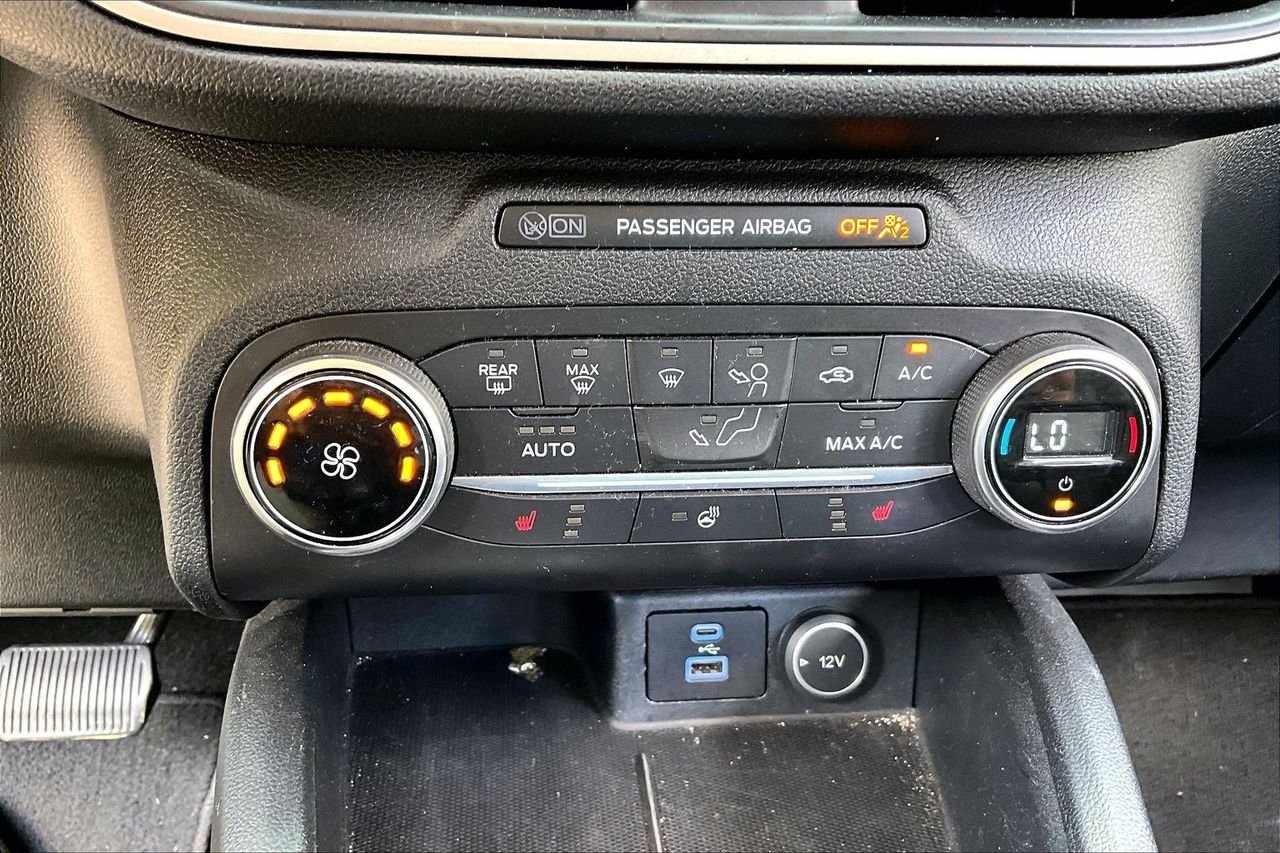 Used 2020 Gray Ford SEL image 24