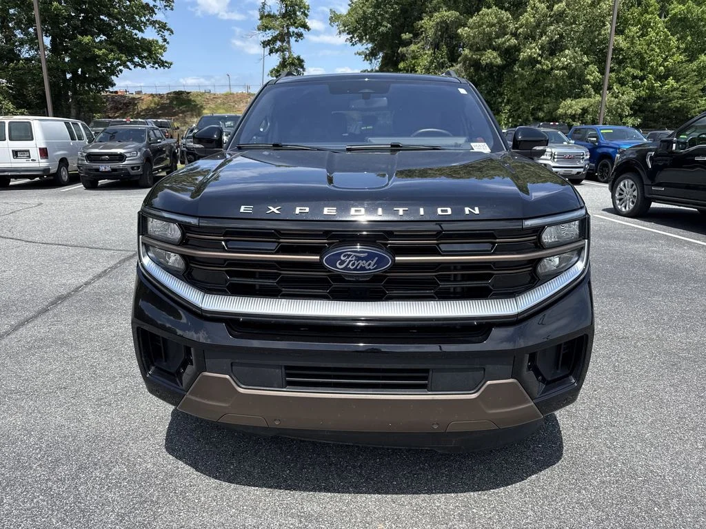 Used 2025 Black Ford King Ranch image 2
