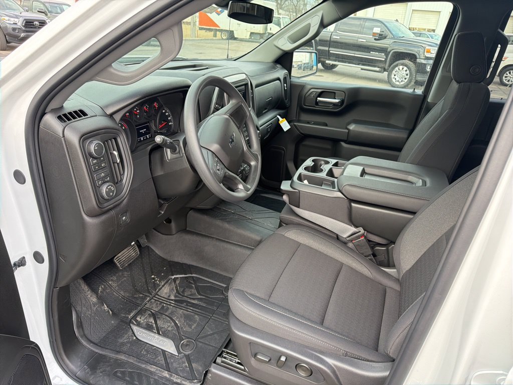 2026 Chevrolet Silverado 1500 Custom - Photo 17