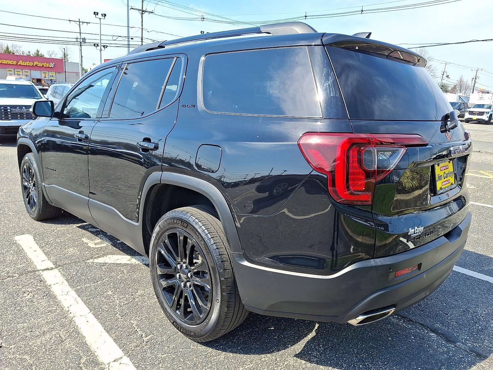 Used 2023 Ebony Twilight Metallic GMC SLE image 7