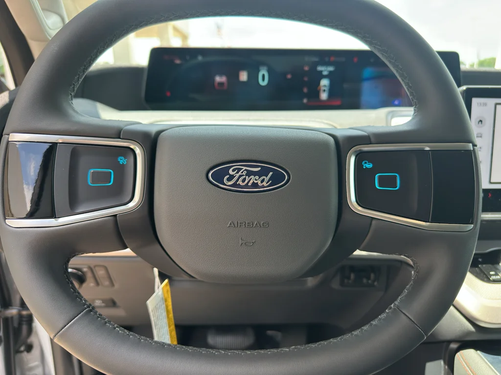 New 2025 Space Silver Metallic Ford Active image 13