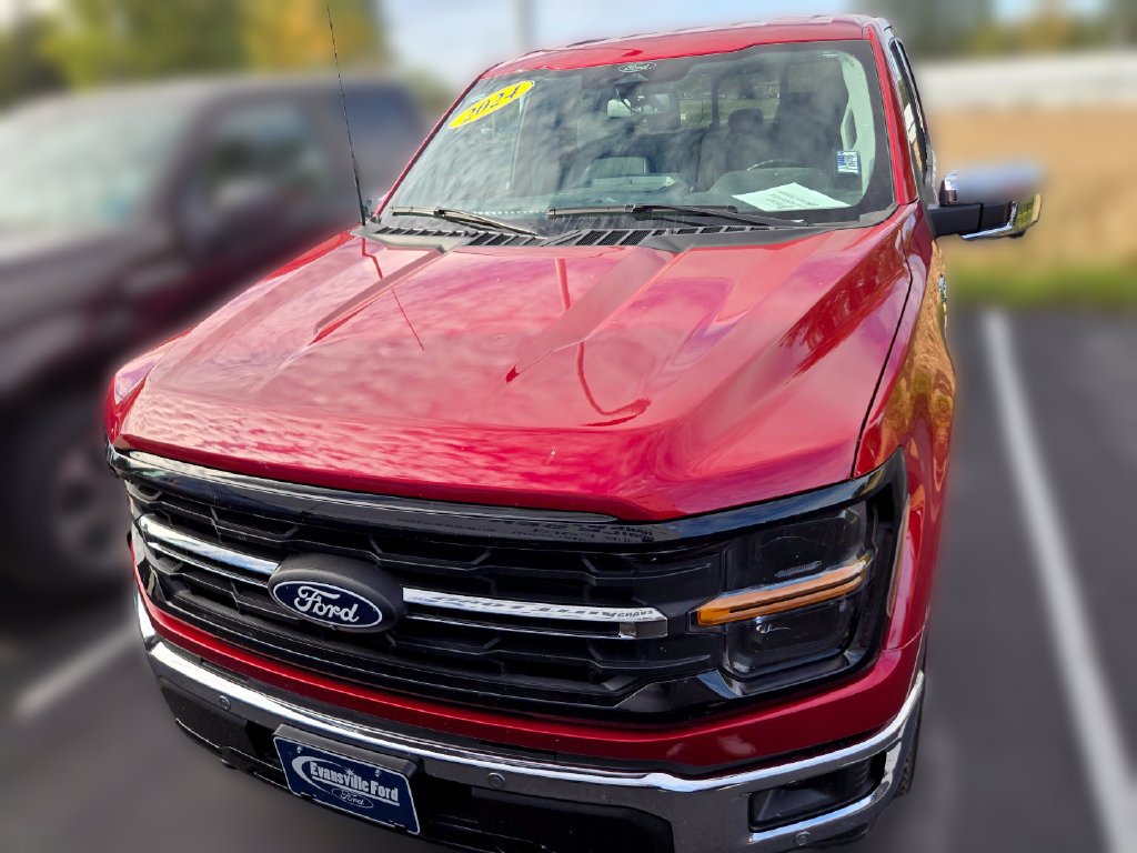 Used 2024 Rapid Red Metallic Tinted Clearcoat Ford XLT image 3