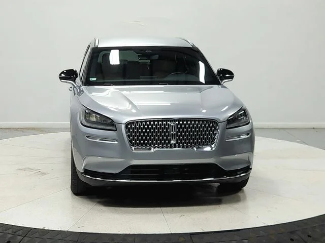 Used 2022 Silver Lincoln Reserve image 3