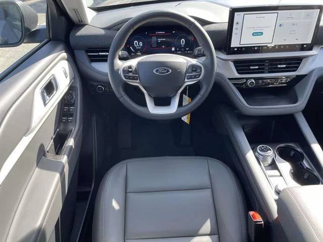New 2026 Carbonized Gray Metallic Ford Active image 13