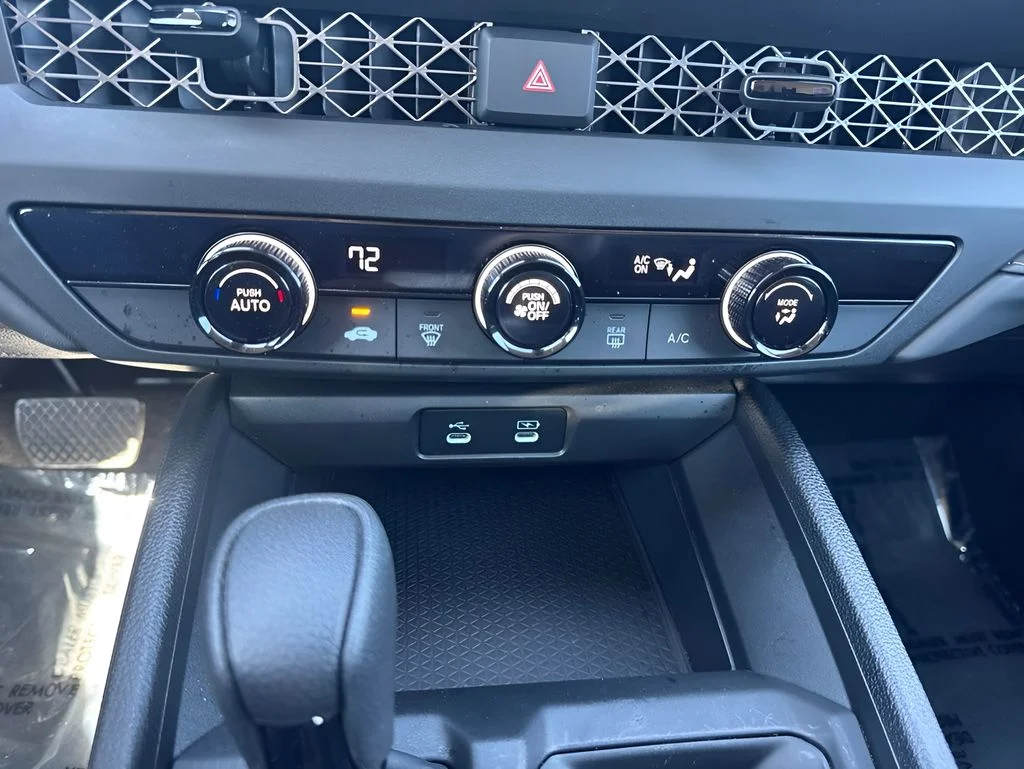 Used 2025 White Honda LX image 19