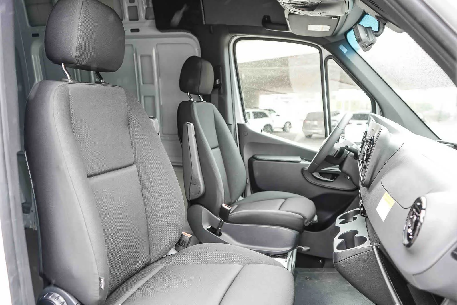 New 2026 Arctic White Mercedes-Benz Cargo 144WB High Roof RWD 2.0L I4 Diesel Turbo SO image 19