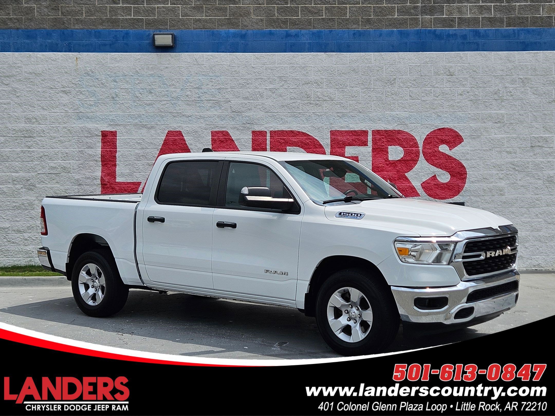 2023 RAM 1500 Big Horn/Lone Star 4x4 Crew Cab 5'7's photo