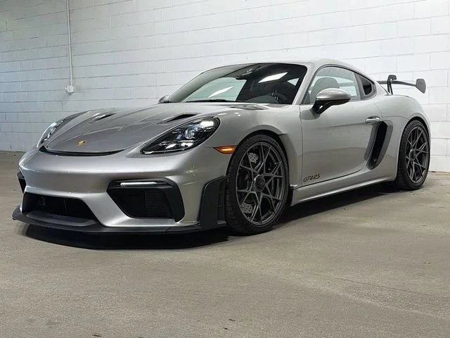 2025 Porsche 718 Cayman GT4 RS's photo