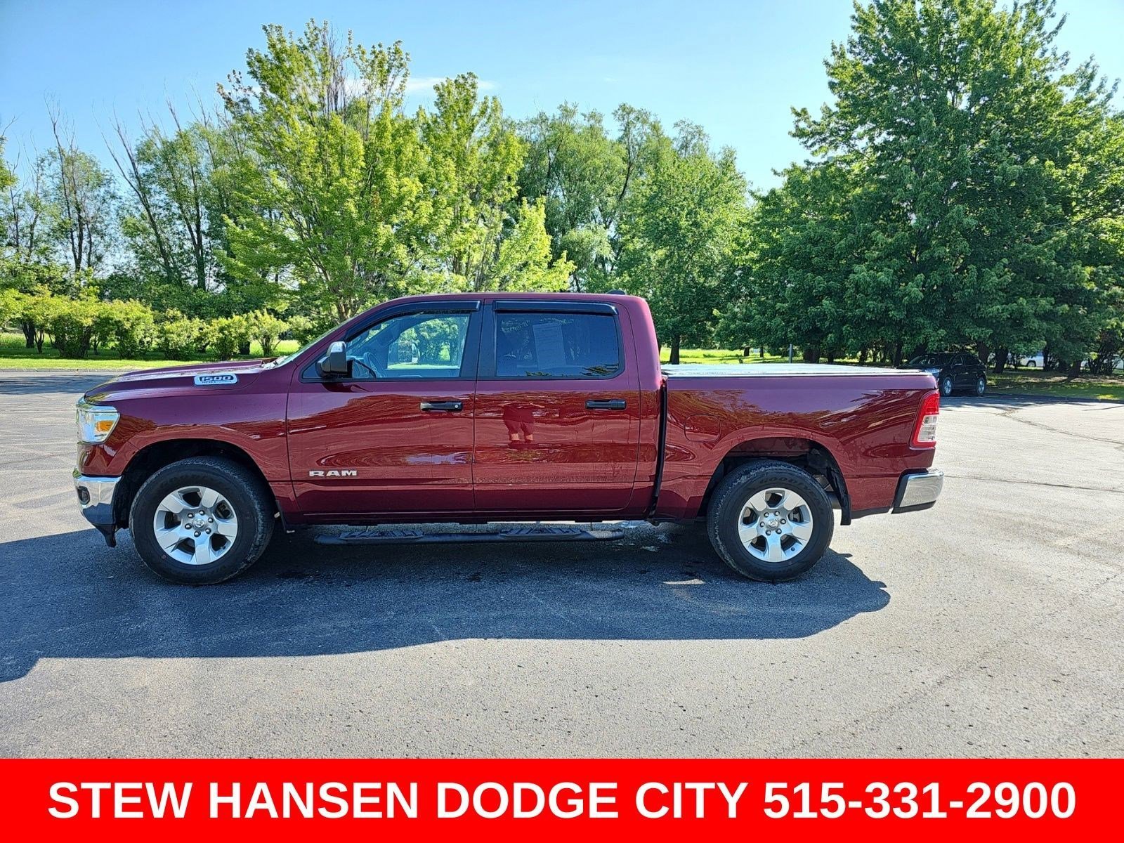 2023 RAM 1500 Big Horn/Lone Star 4x4 Crew Cab 5'7's photo