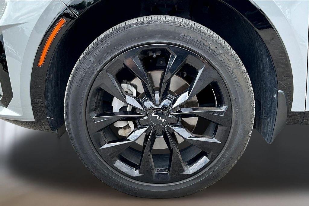 Used 2023 Wolf Gray Kia SX image 31