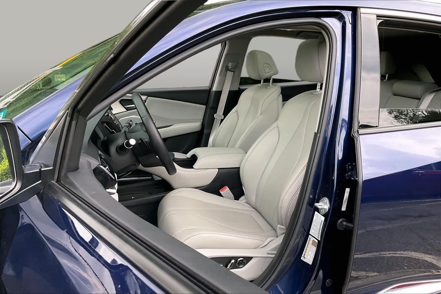 Used 2024 Fathom Blue Pearl Acura w/Technology Package image 7