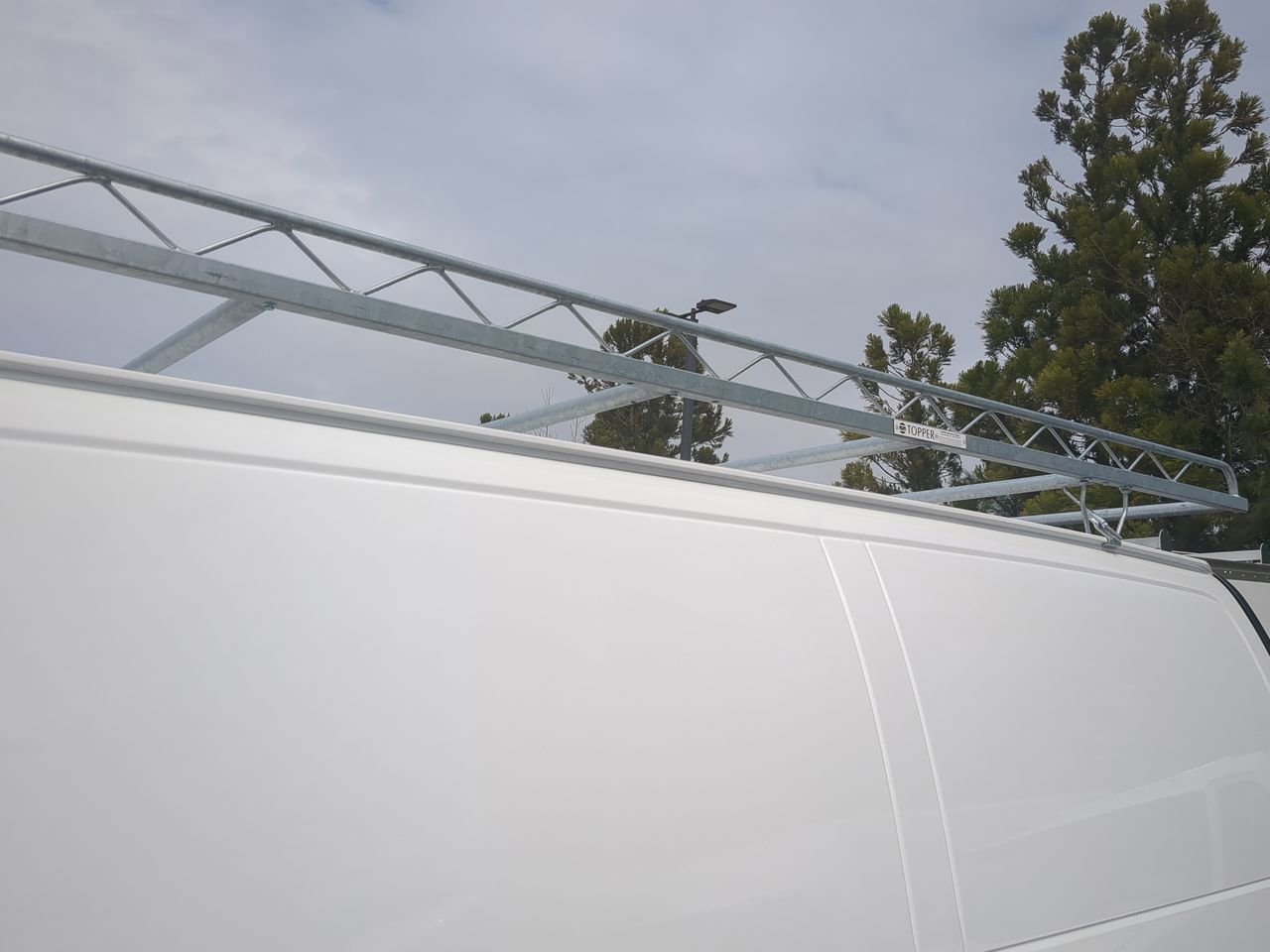 2025 GMC Savana Cargo Work Van - Photo 21