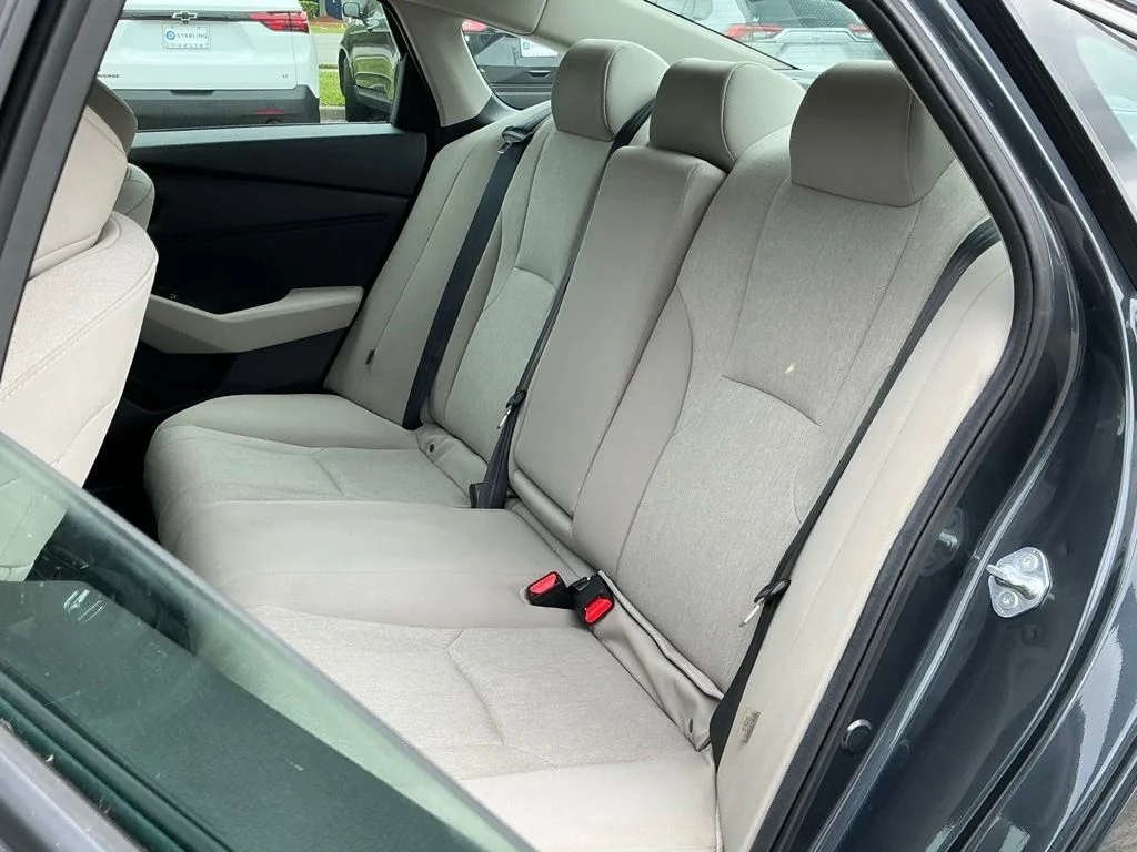 Used 2024  Honda LX image 26