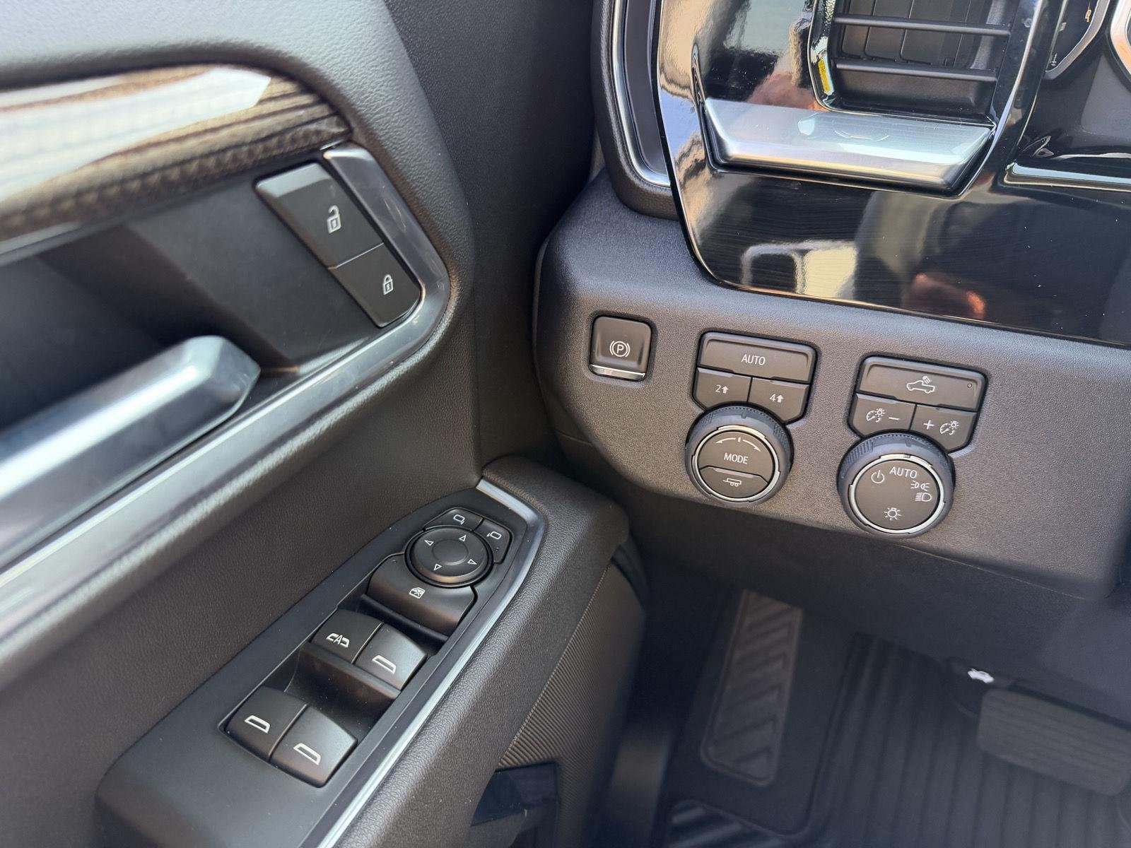 2026 Chevrolet Silverado 1500 LT - Photo 10