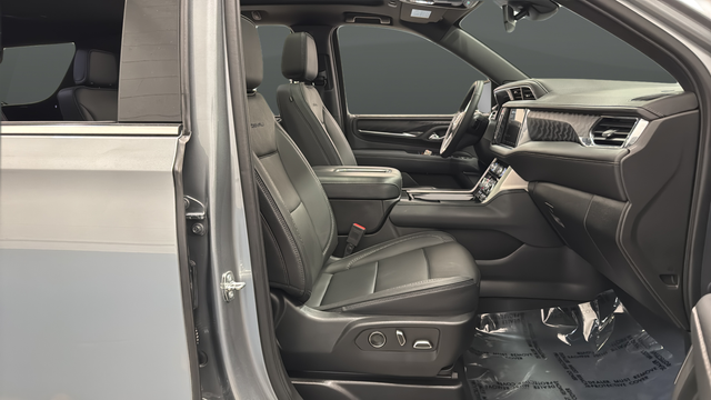 Used 2023 Sterling Metallic GMC Denali image 22