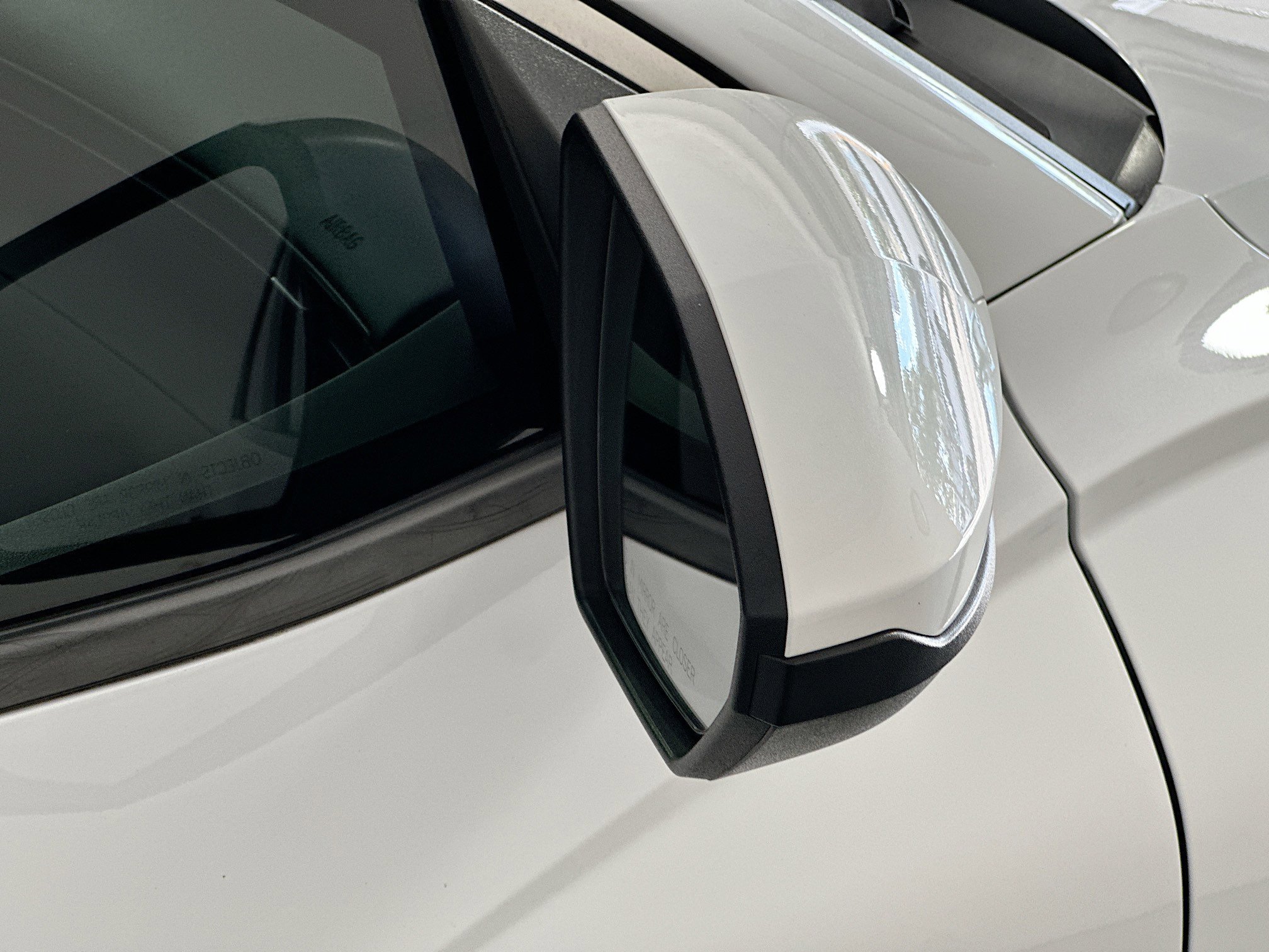Used 2022 Quartz White Hyundai SE image 10