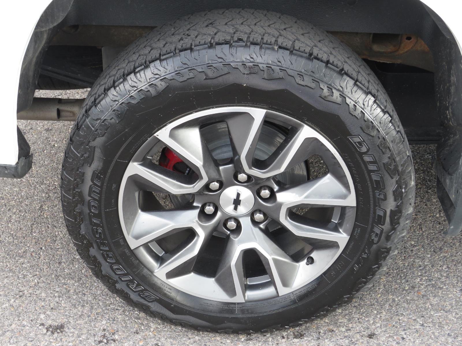 Used 2023 Summit White Chevrolet RST image 14