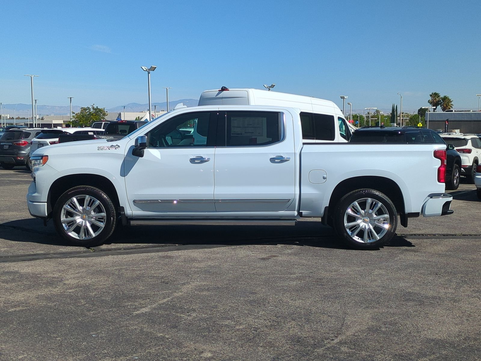 2026 Chevrolet Silverado 1500 High Country - Photo 41
