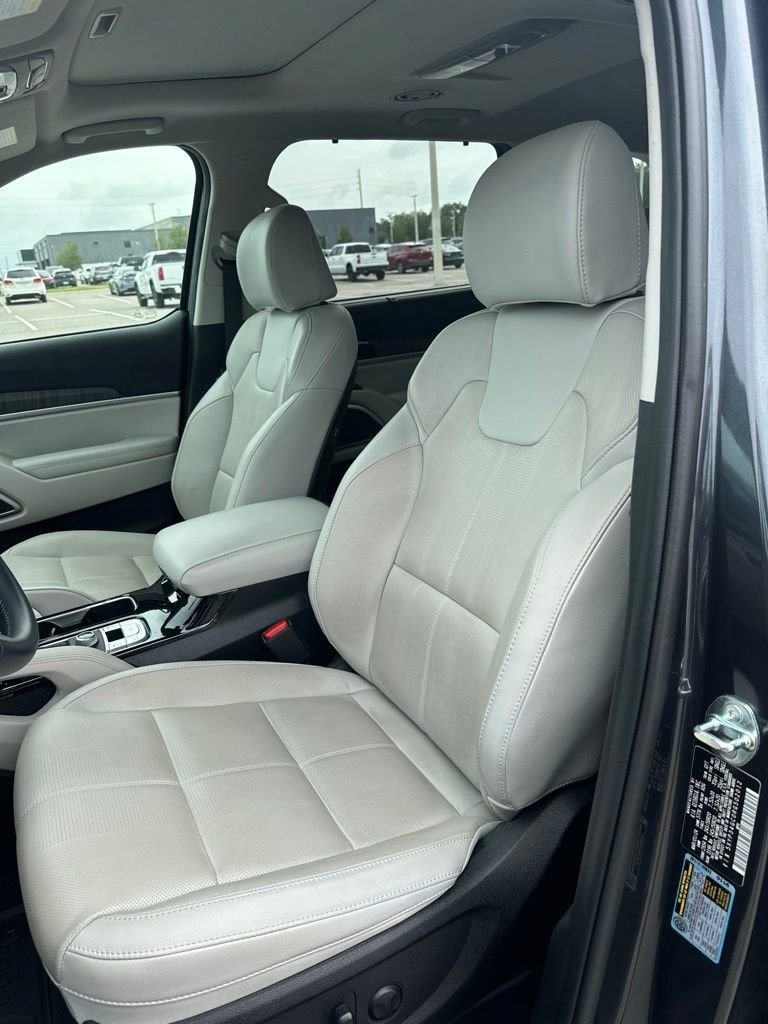 Certified Used 2024 Gray Kia EX image 16