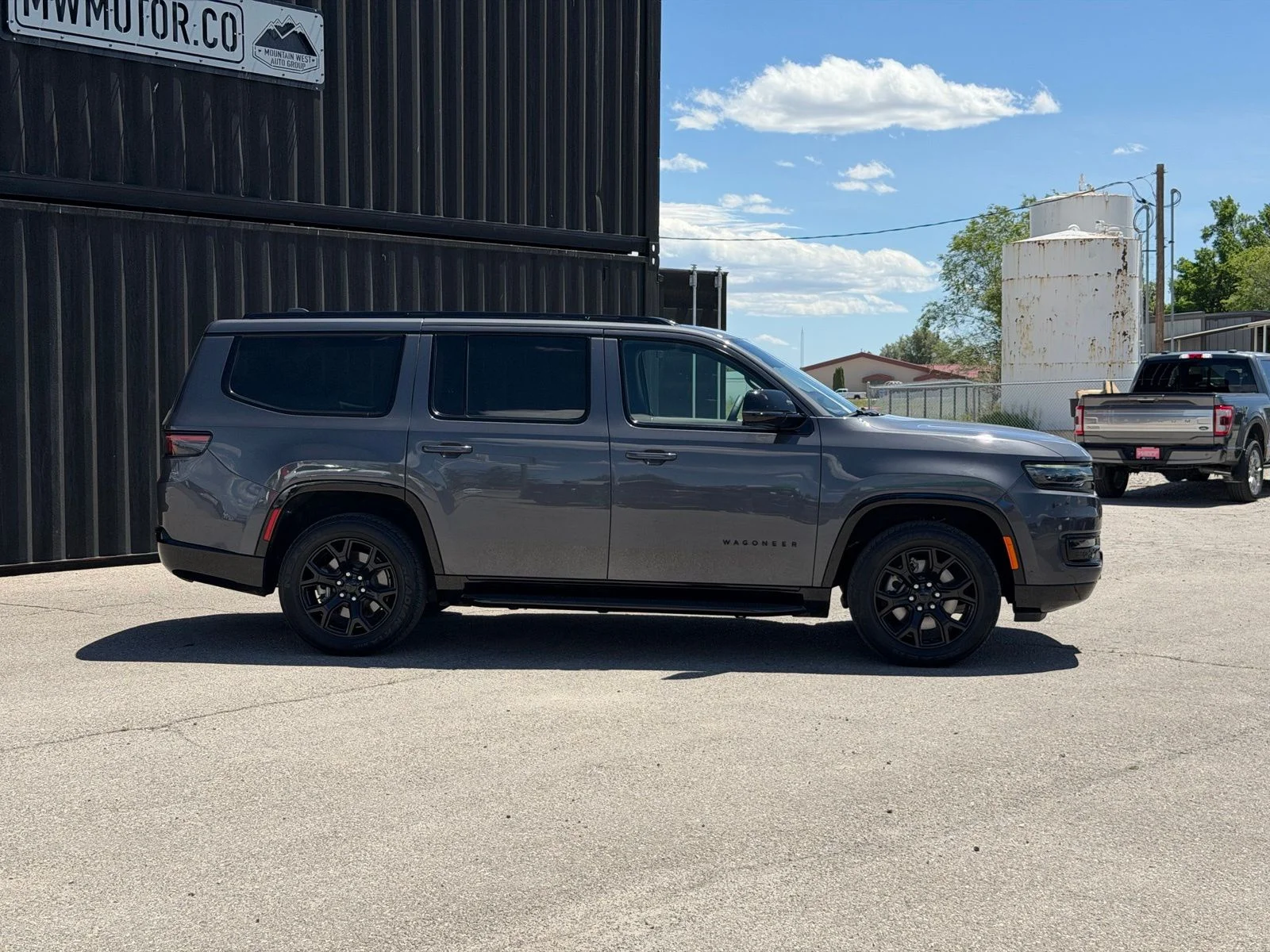 Used 2023 Gray Jeep Series II image 6