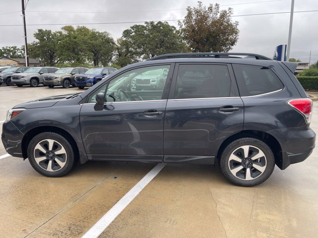 Used 2018 Dark Gray Metallic Subaru 2.5i Limited image 5