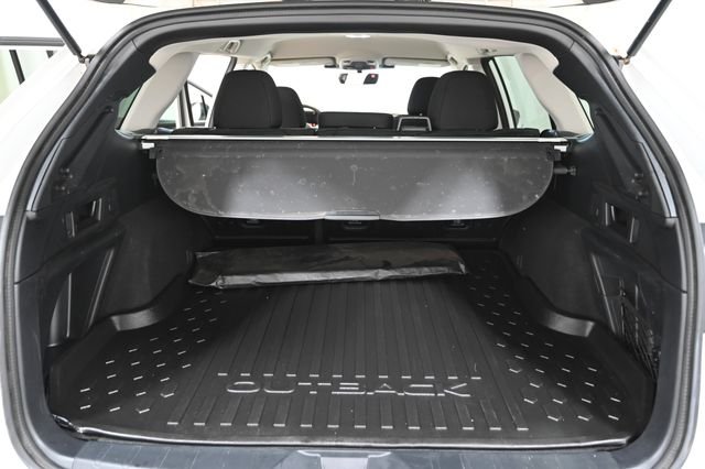 Used 2025 White Subaru Premium image 18